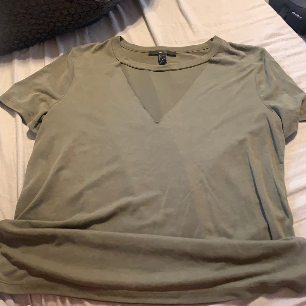 Tee shirt